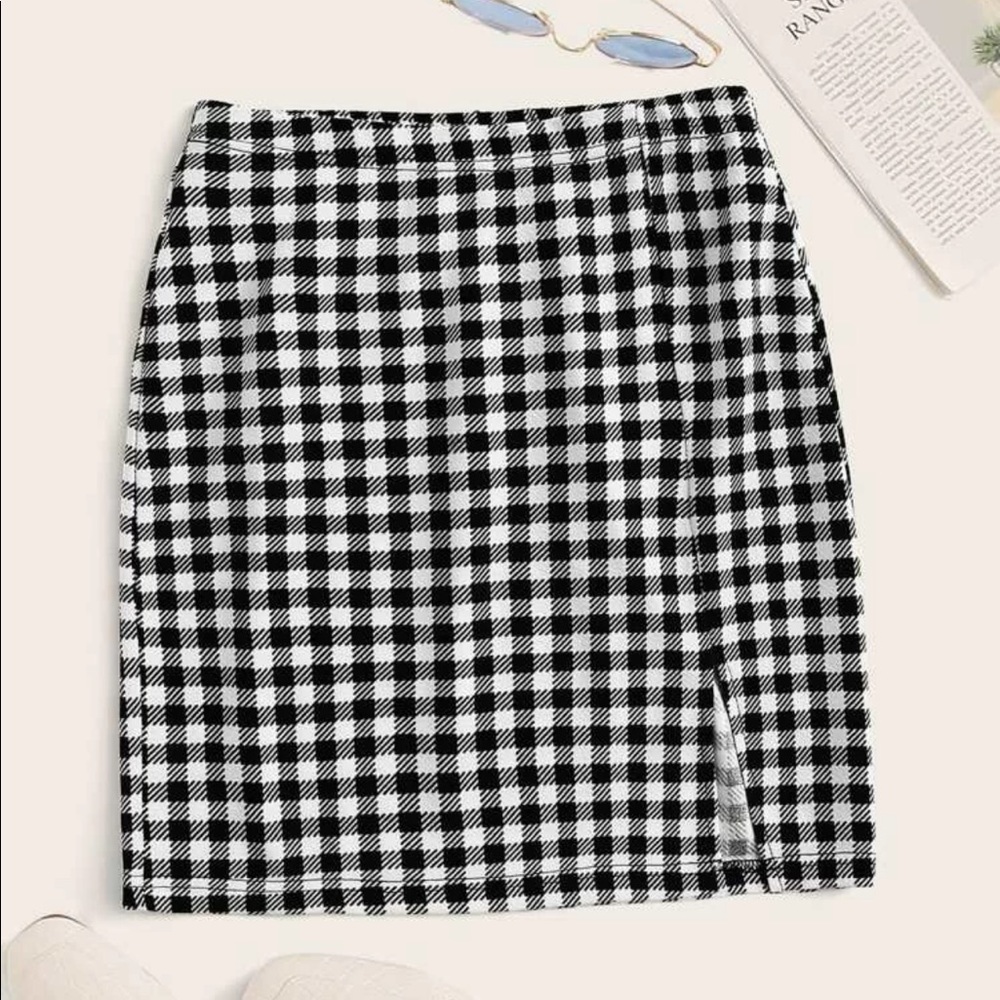 **NWT Checked Mini Skirt